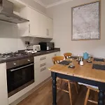 5 Hamilton Terrace 度假居 *