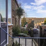 5 Hamilton Terrace 度假居 *