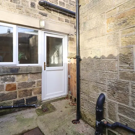 5 Hamilton Terrace * Pateley Bridge